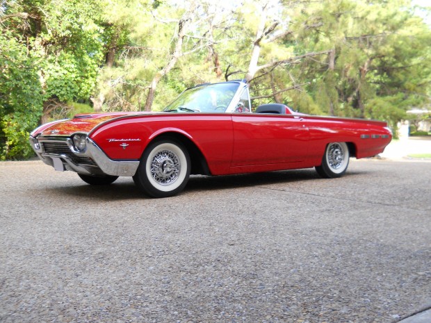 1962 Ford Thunderbird-11