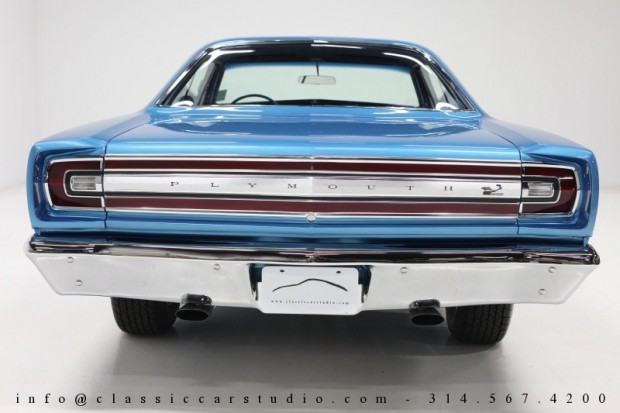 1968-Plymouth-Road-Runner-13