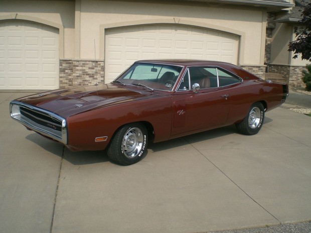 1970 Dodge Charger-11