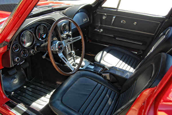 1967-Corvette-coupe-427-435-HP-Bloomington-Gold-fg123