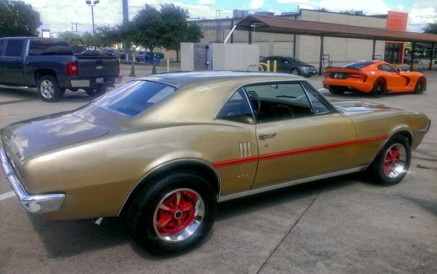 1967-Pontiac-Firebird-s-matching-400-13