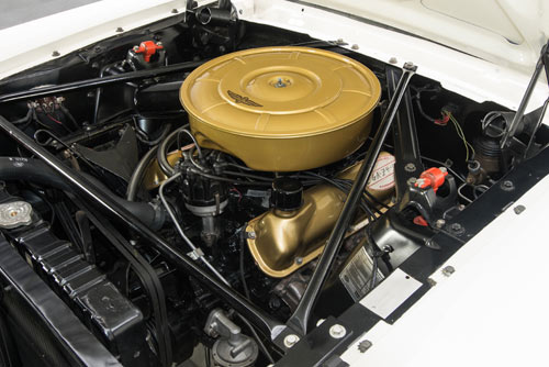 1964-Ford-Mustang-Pace-Car-fegkjg13