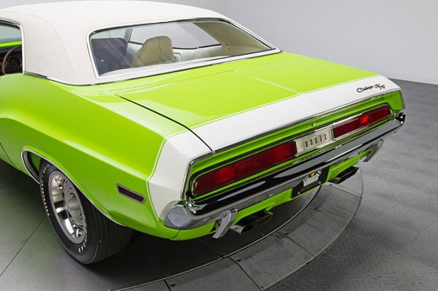 1970-Dodge-Challenger-RT-440-Six-Pack-4-Speed-1435345