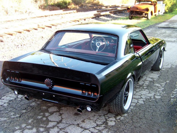 1968-Ford-Mustang-Custom-13