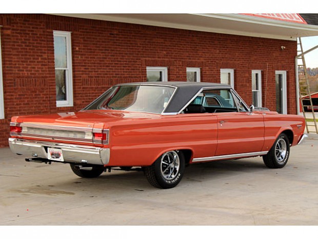 1967-Plymouth-GTX-4402