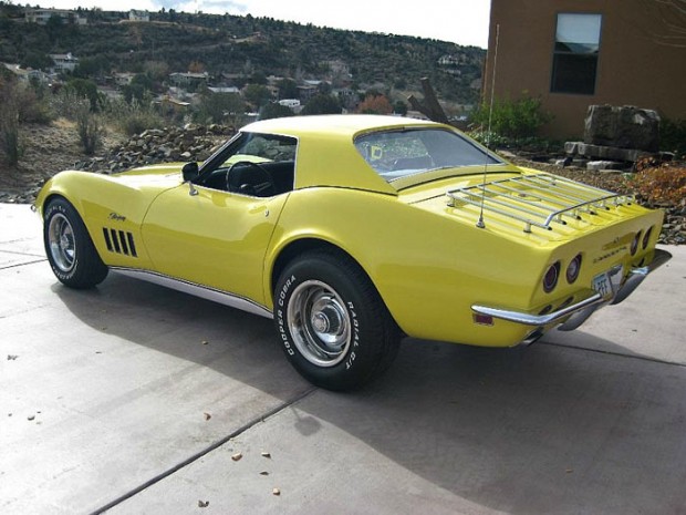 1969-Chevrolet-Corvette-657ytry7