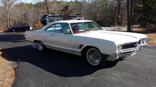 1965-Buick-Wildcat-2-Door-11