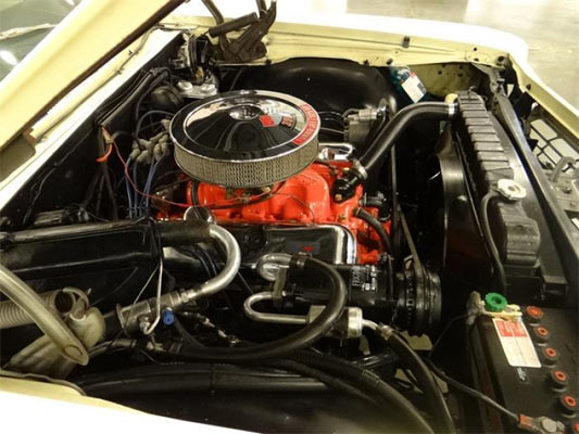1966-Chevrolet-Impala-SS-15