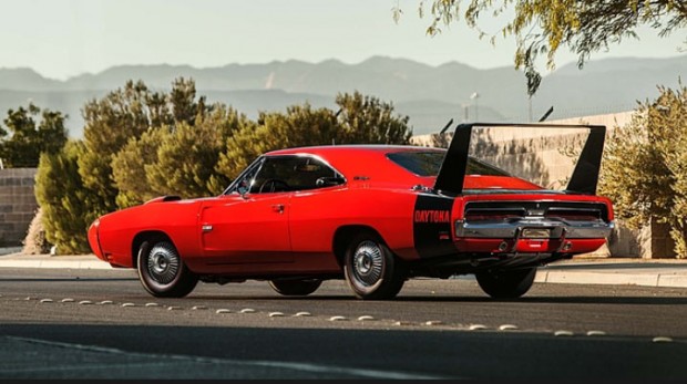 1969-Dodge-Hemi-Daytona-426-1-37