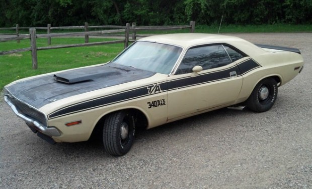 1970-Dodge-Challenger-TA-340-6-Pack-Matching-11