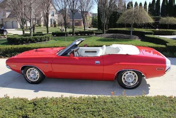 1970 Dodge Challenger 426 Hemi3