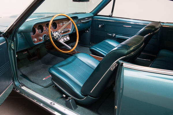 1967-Pontiac-GTO-156