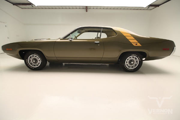 1971-Plymouth-Road-Runner-1345345567576