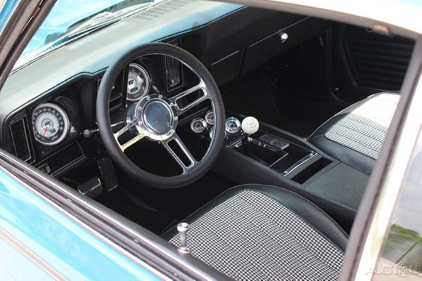 1969-Chevrolet-Camaro-RS-15646