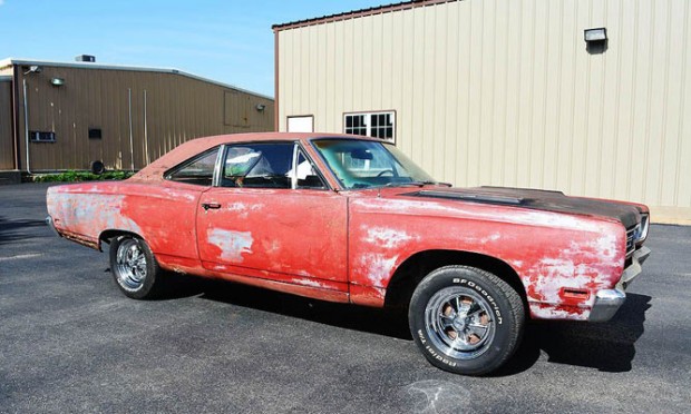 1969-Plymouth-Roadrunner-11