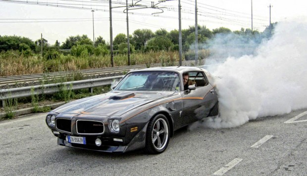 Pontiac-TransAm-Burnout-By-Massimo-Marchiori-456456