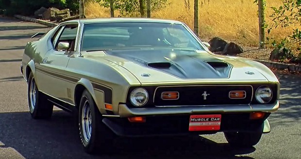 1971-Ford-Mustang-Mach-1-5675673