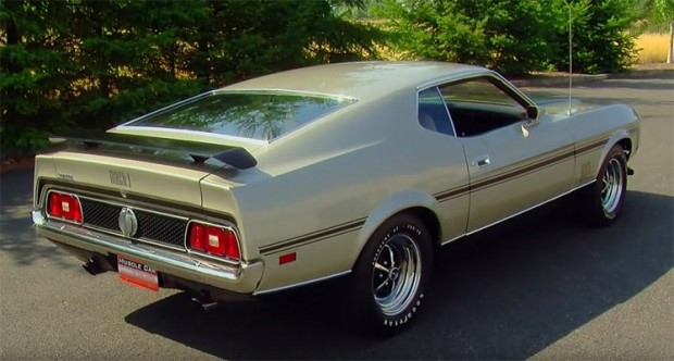 1971-Ford-Mustang-Mach-1-567567546456