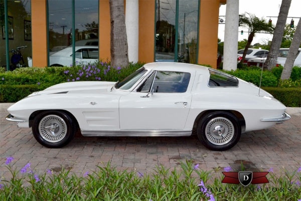 1963-Chevrolet-Corvette-1342