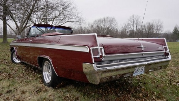 1963-Oldsmobile-Cutlass-Starfire-1342