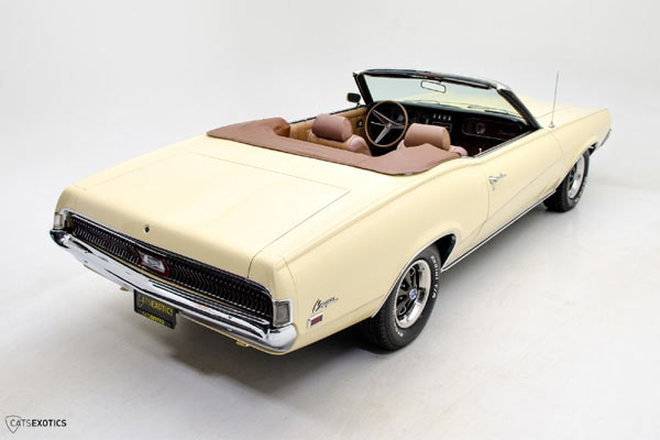 1969-Mercury-Cougar-XR-7-Convertible-12