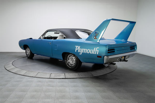 1970-Plymouth-Road-Runner-Superbird-13