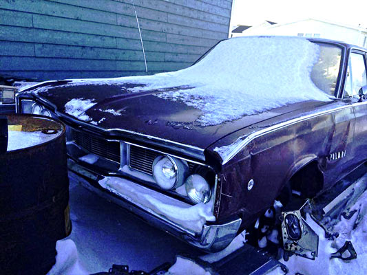 Muscle-Cars-In-Snow-5675672