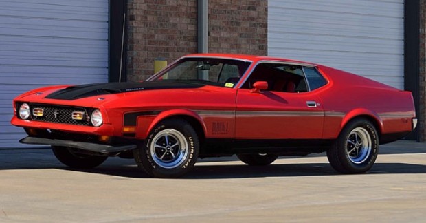 1971-Ford-Mustang-Mach-1-Fastback-1