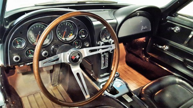 1967-Chevrolet-Corvette-Sting-Ray-15463