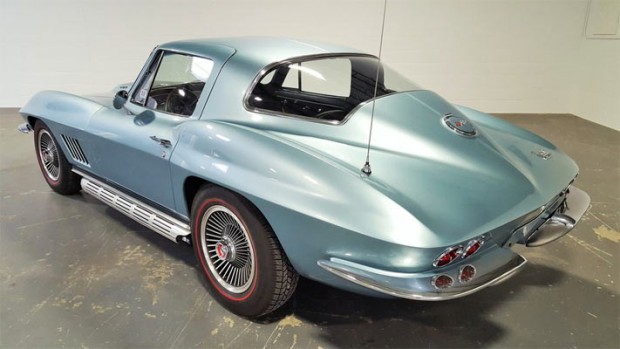 1967-Chevrolet-Corvette-Sting-Ray-15464