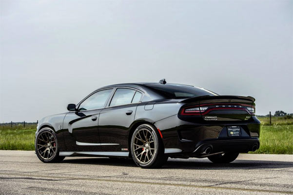 Dodge-Charger-SRT-Hellcat-13