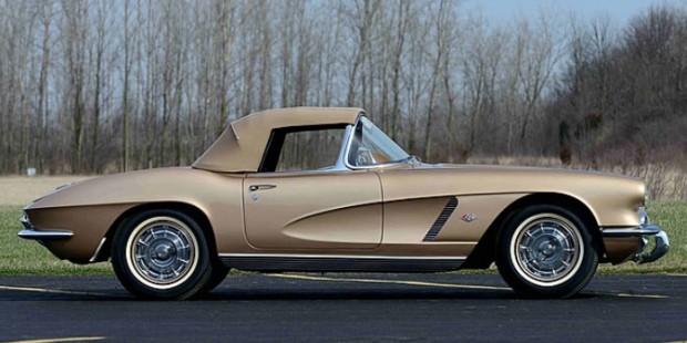 1962-Chevrolet-Corvette-65782