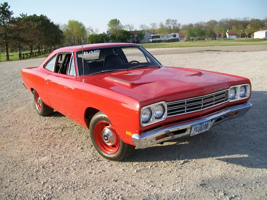 1969-Plymouth-RoadRunner-23436