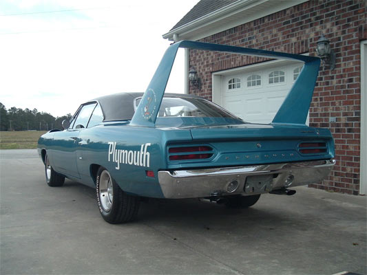 1970-Plymouth-Road-Runner-Superbird-245