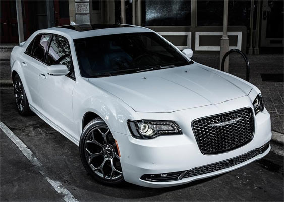 2015-Chrysler-300C-fgh78