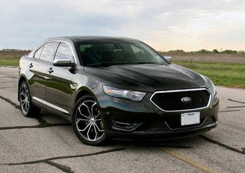 2015-Ford-Taurus-SHO-8768