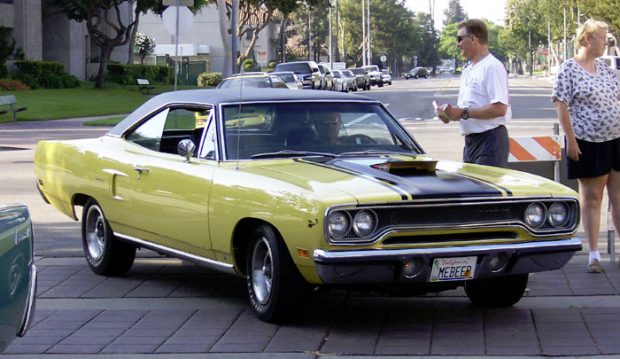 Plymouth-Road-Runner-678