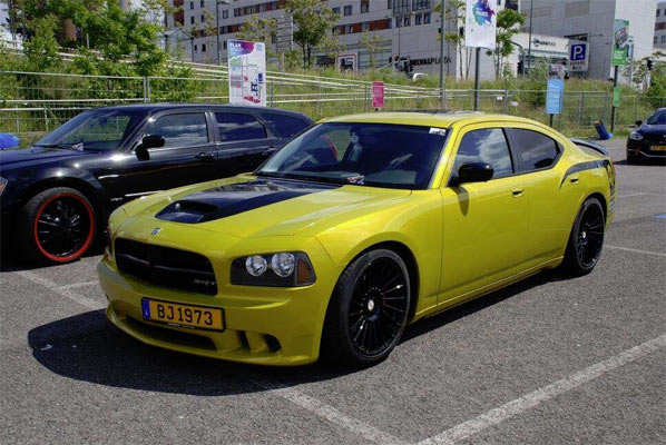 2009-Dodge-Charger-SRT8-674456