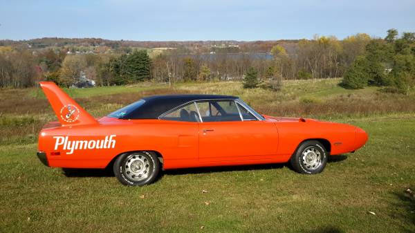 1970-Plymouth-Superbird-2435