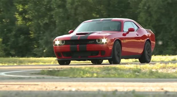 2017-Dodge-Challenger-SRT-Hellcat-324