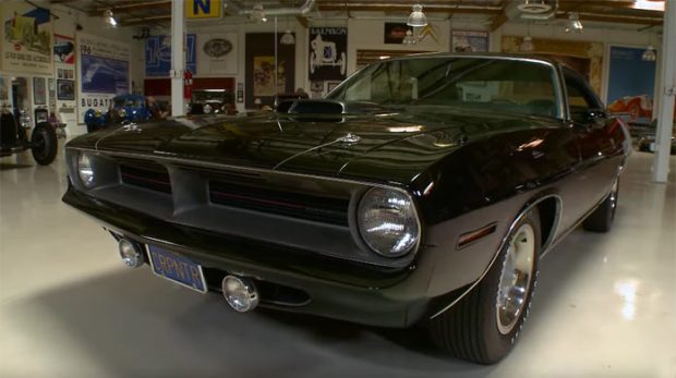 richard-carpenters-1970-plymouth-barracuda435