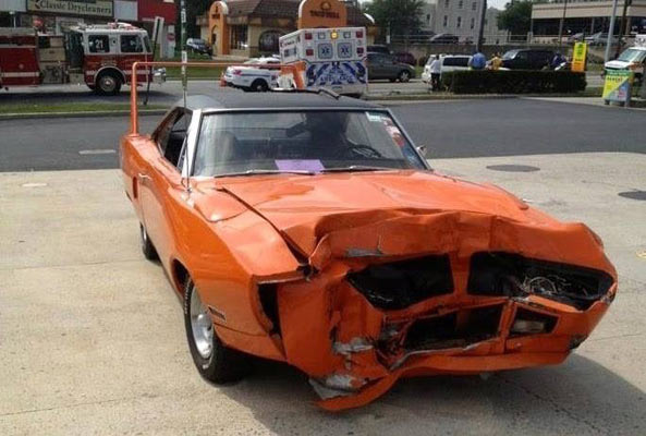 wrecked-muscle-car-68767