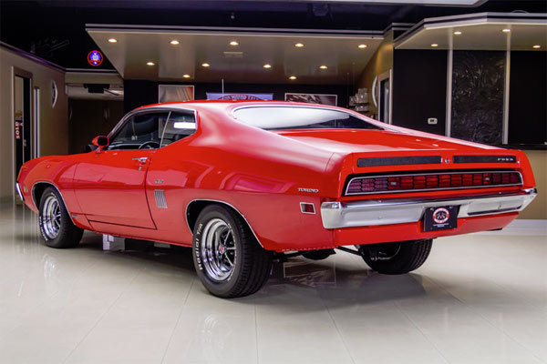 1970-Ford-Torino-GT45