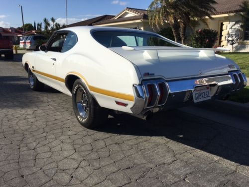 1970-Oldsmobile-442-