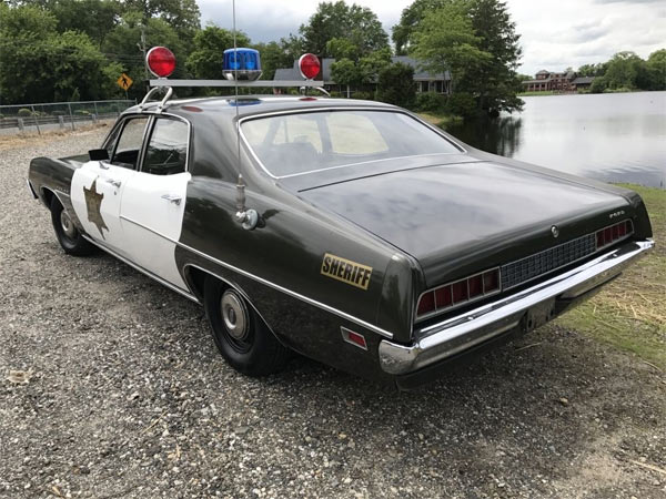 1970-Ford-Torino-Police-Car