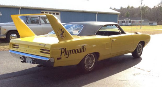 1970-Plymouth-Superbird