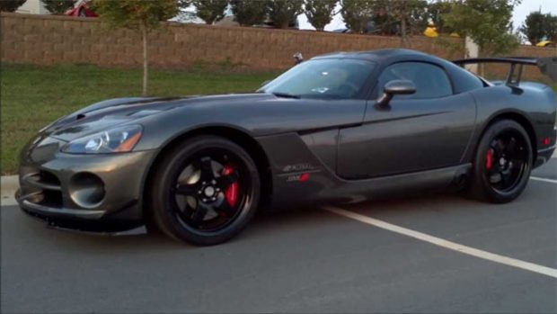 2010-Dodge-Viper