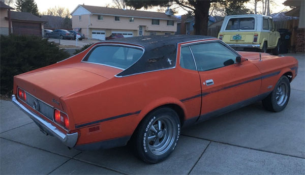 1972-Ford-Mustang-Grande