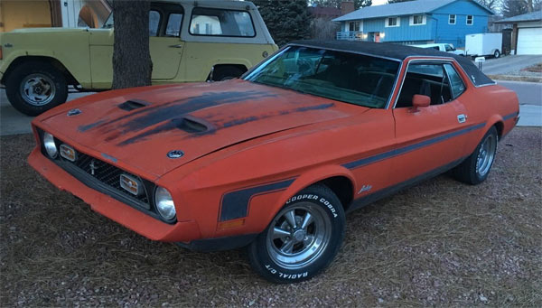 1972-Ford-Mustang-Grande