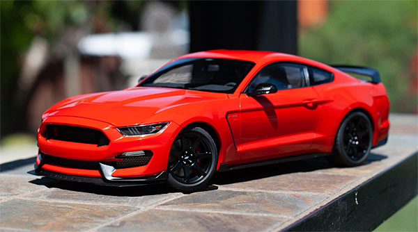 autoart mustang gt350r